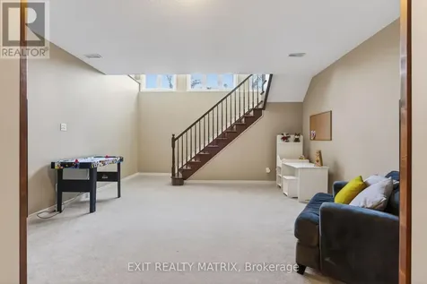 1525 Rangeland Avenue Ottawa ON K4P 0E1
