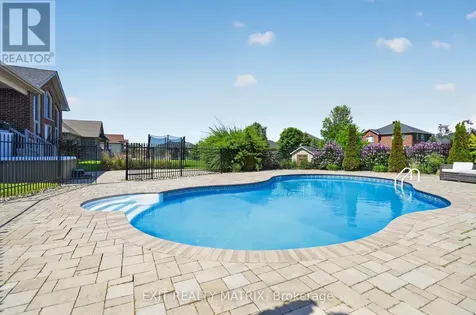 1525 Rangeland Avenue Ottawa ON K4P 0E1