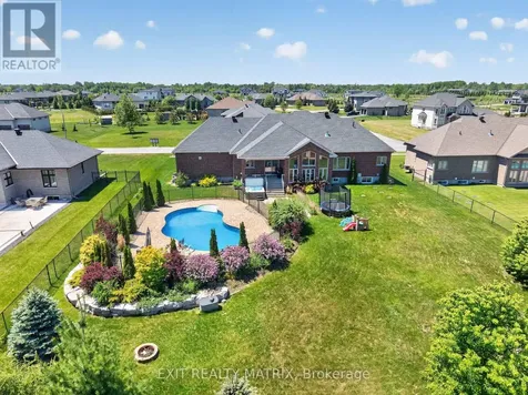 1525 Rangeland Avenue Ottawa ON K4P 0E1