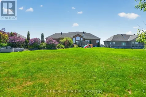 1525 Rangeland Avenue Ottawa ON K4P 0E1