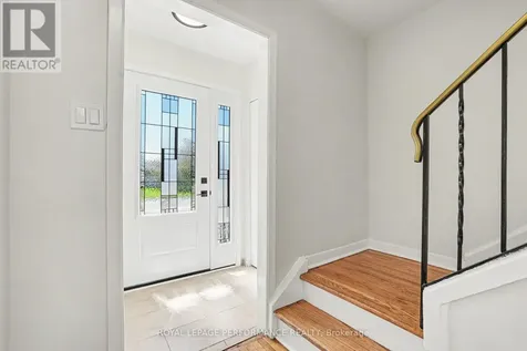 29 Aldercrest Drive Ottawa ON K2G 1P8