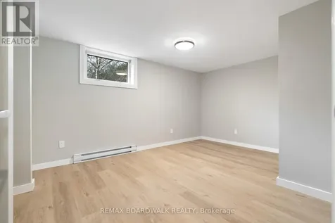 948 Parkhurst Boulevard Ottawa ON K2A 3M9