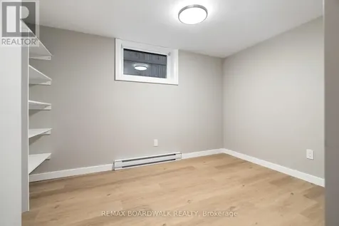 948 Parkhurst Boulevard Ottawa ON K2A 3M9
