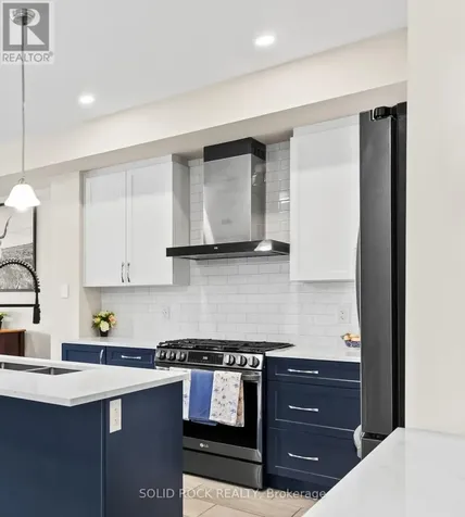 335 Grackle Street Ottawa ON K1X 0G6