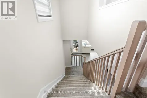 335 Grackle Street Ottawa ON K1X 0G6