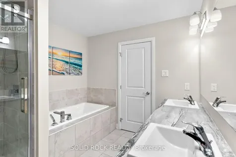 335 Grackle Street Ottawa ON K1X 0G6