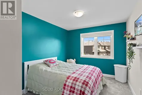 335 Grackle Street Ottawa ON K1X 0G6