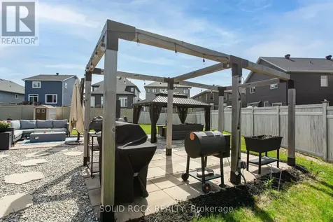 335 Grackle Street Ottawa ON K1X 0G6