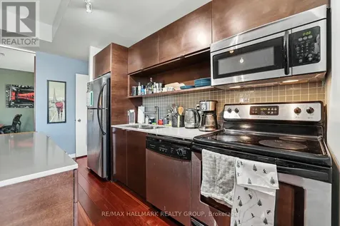 324 Laurier Avenue Ottawa ON K1P 0A4
