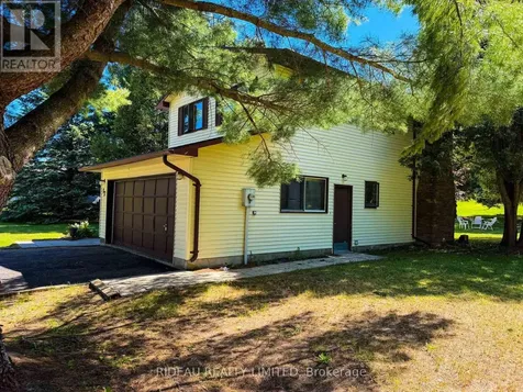 17 Mountain Road Westport ON K0G 1X0