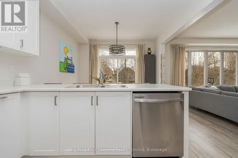 40 Kirby Avenue Collingwood ON L9Y 3W8