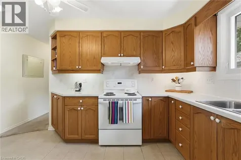 1347 Fisher Avenue Burlington ON L7P 2L7