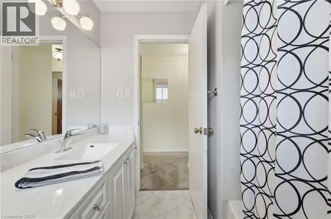 1347 Fisher Avenue Burlington ON L7P 2L7