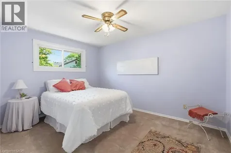 1347 Fisher Avenue Burlington ON L7P 2L7