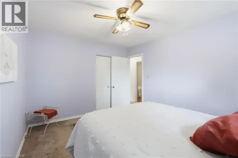 1347 Fisher Avenue Burlington ON L7P 2L7