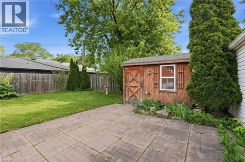 1347 Fisher Avenue Burlington ON L7P 2L7