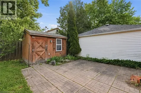 1347 Fisher Avenue Burlington ON L7P 2L7