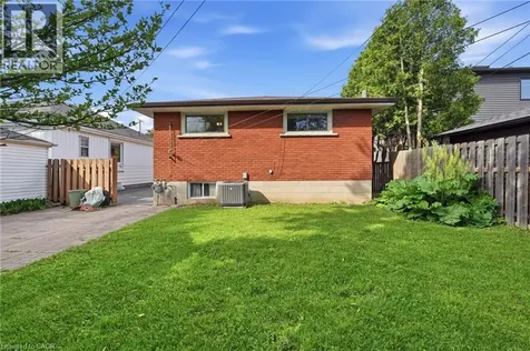 1347 Fisher Avenue Burlington ON L7P 2L7