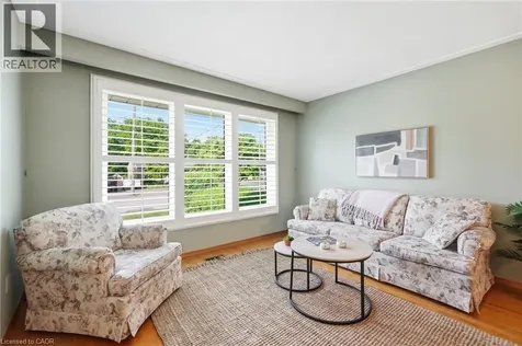 1347 Fisher Avenue Burlington ON L7P 2L7