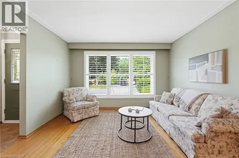 1347 Fisher Avenue Burlington ON L7P 2L7