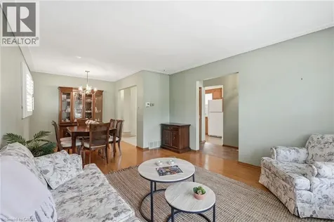 1347 Fisher Avenue Burlington ON L7P 2L7
