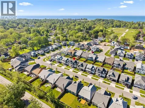 26 Beachwalk Crescent Crystal Beach ON L0S 1N0