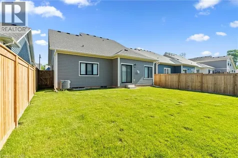26 Beachwalk Crescent Crystal Beach ON L0S 1N0