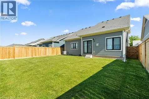 26 Beachwalk Crescent Crystal Beach ON L0S 1N0