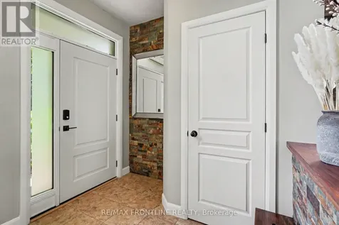 37 Calderwood Way Ottawa ON K2J 5L9