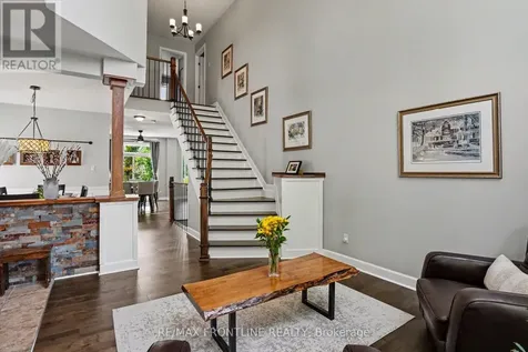 37 Calderwood Way Ottawa ON K2J 5L9