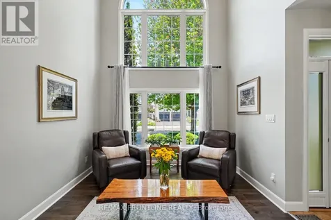 37 Calderwood Way Ottawa ON K2J 5L9