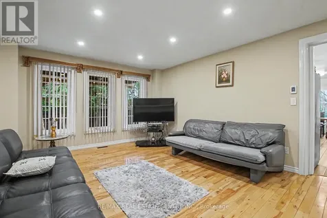 342 Saginaw Parkway Cambridge ON N1T 1R8