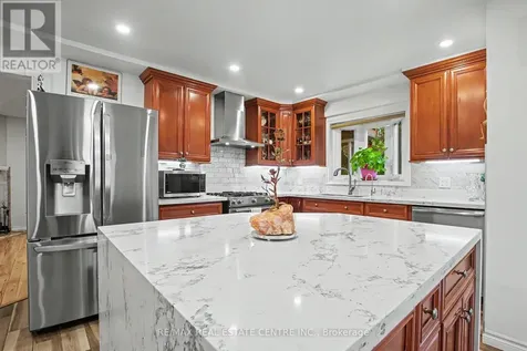 342 Saginaw Parkway Cambridge ON N1T 1R8