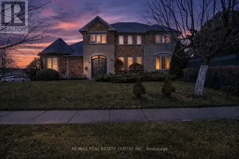 342 Saginaw Parkway Cambridge ON N1T 1R8