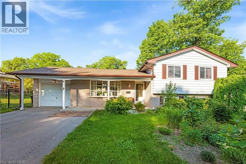 510 Edenbrook Place Waterloo ON N2L 4N5