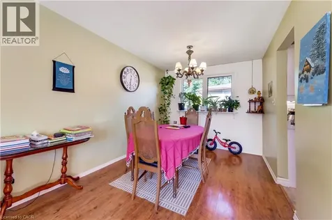 510 Edenbrook Place Waterloo ON N2L 4N5