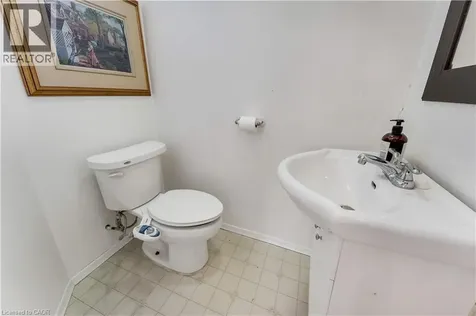 510 Edenbrook Place Waterloo ON N2L 4N5