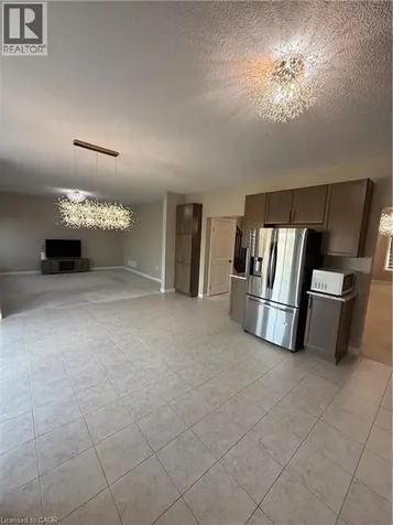 68 Dolomiti Court Hamilton ON L8J 3H5