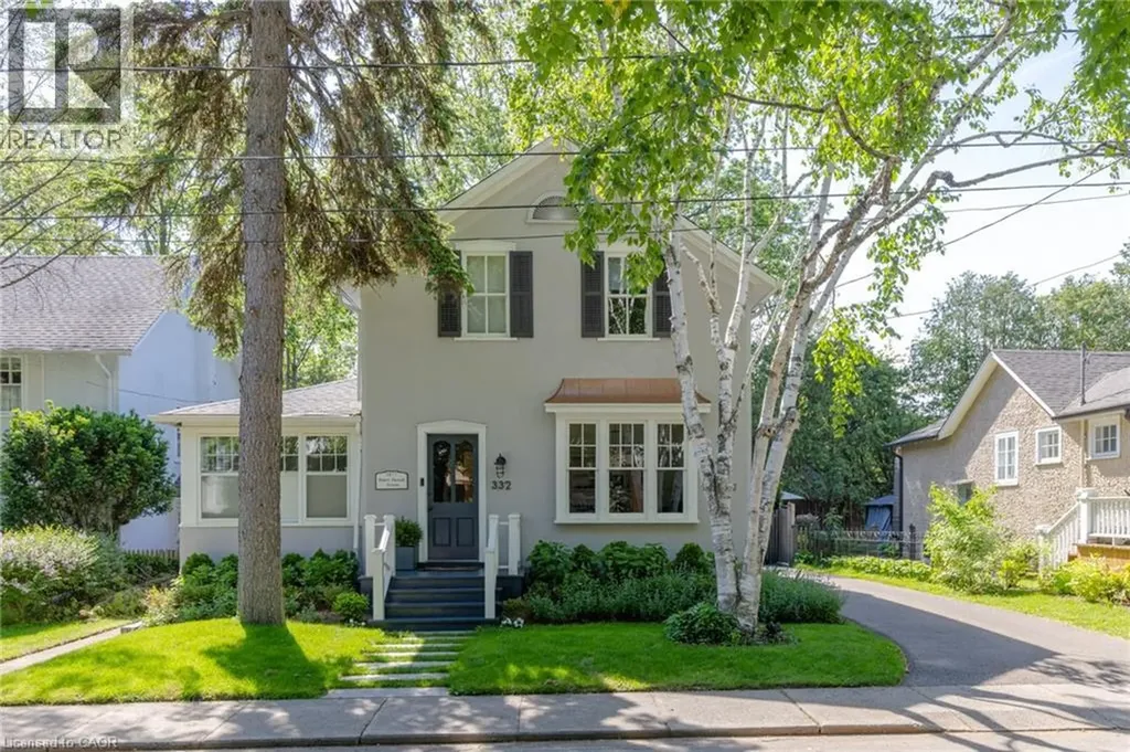 332 Palmer Avenue Oakville ON L6J 1T3