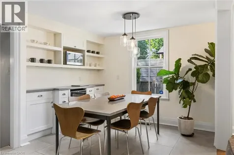 332 Palmer Avenue Oakville ON L6J 1T3