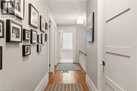 332 Palmer Avenue Oakville ON L6J 1T3