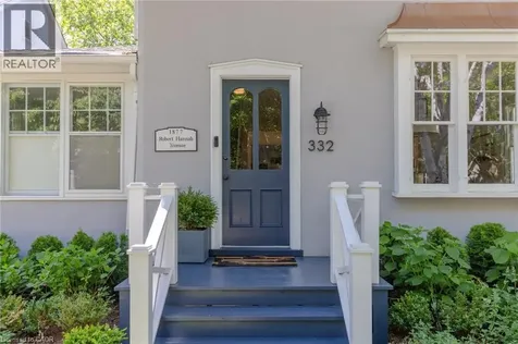332 Palmer Avenue Oakville ON L6J 1T3