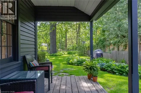 332 Palmer Avenue Oakville ON L6J 1T3