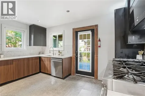 101 Victoria Avenue South Hamilton ON L8N 2S9