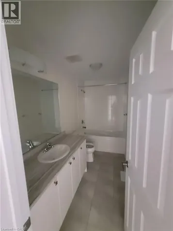 206 Forks Road Welland ON L3B 0M2