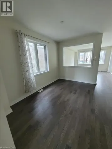 206 Forks Road Welland ON L3B 0M2