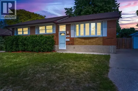 890 Hollands Avenue Sarnia ON N7S 3C1