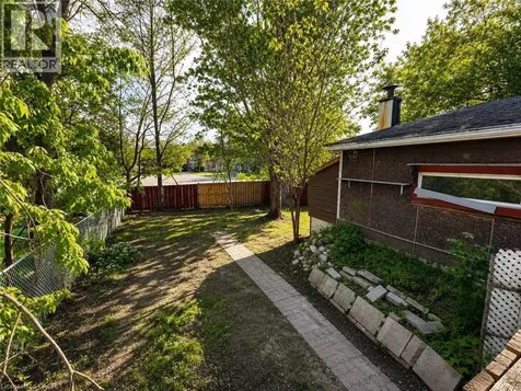 27 Oak Street Kitchener ON N2G 1L4