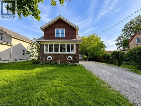 27 Oak Street Kitchener ON N2G 1L4