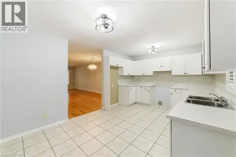 296 Autumn Crescent Welland ON L3C 7K1